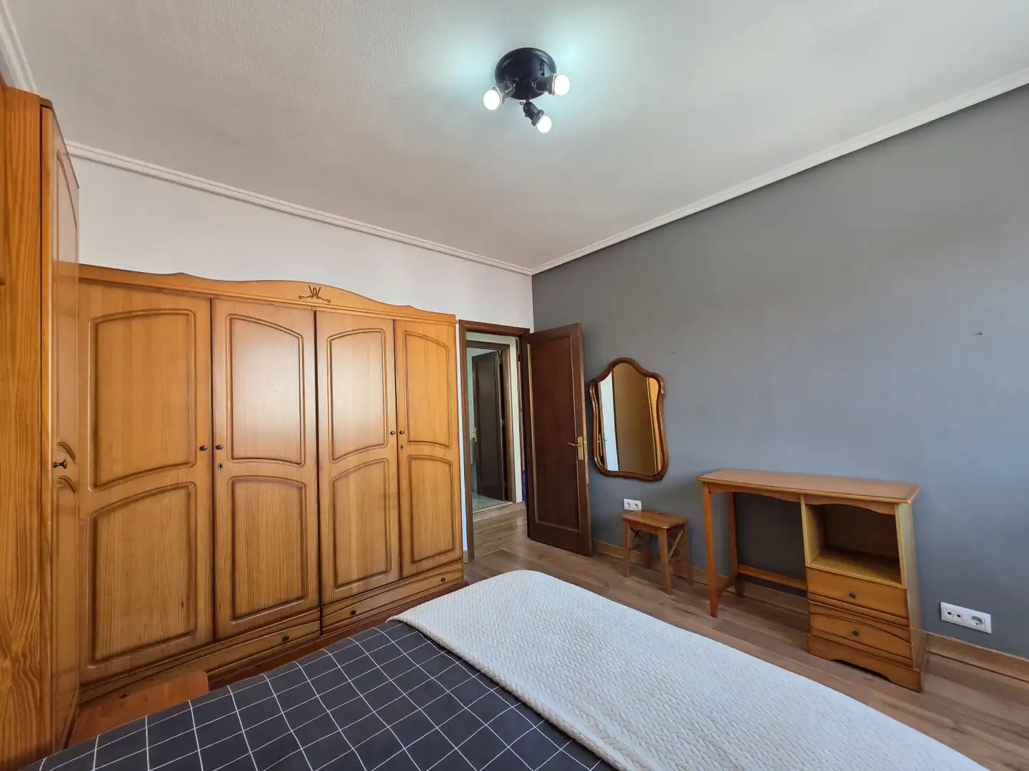 Bedroom of Flat for rent in Siero  with Heating, Storage room and Furnished