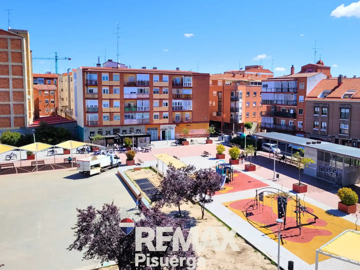 Vista exterior de Piso en venta en Valladolid con Calefacción y Balcón