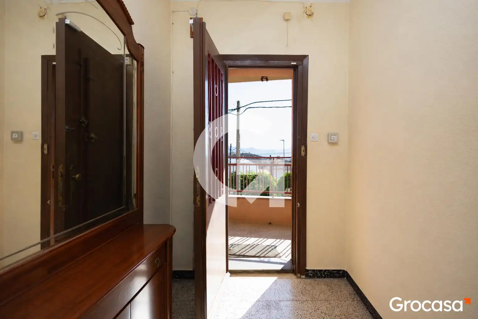 Flat for sale in Sant Vicenç Dels Horts  with Heating, Private garden and Terrace