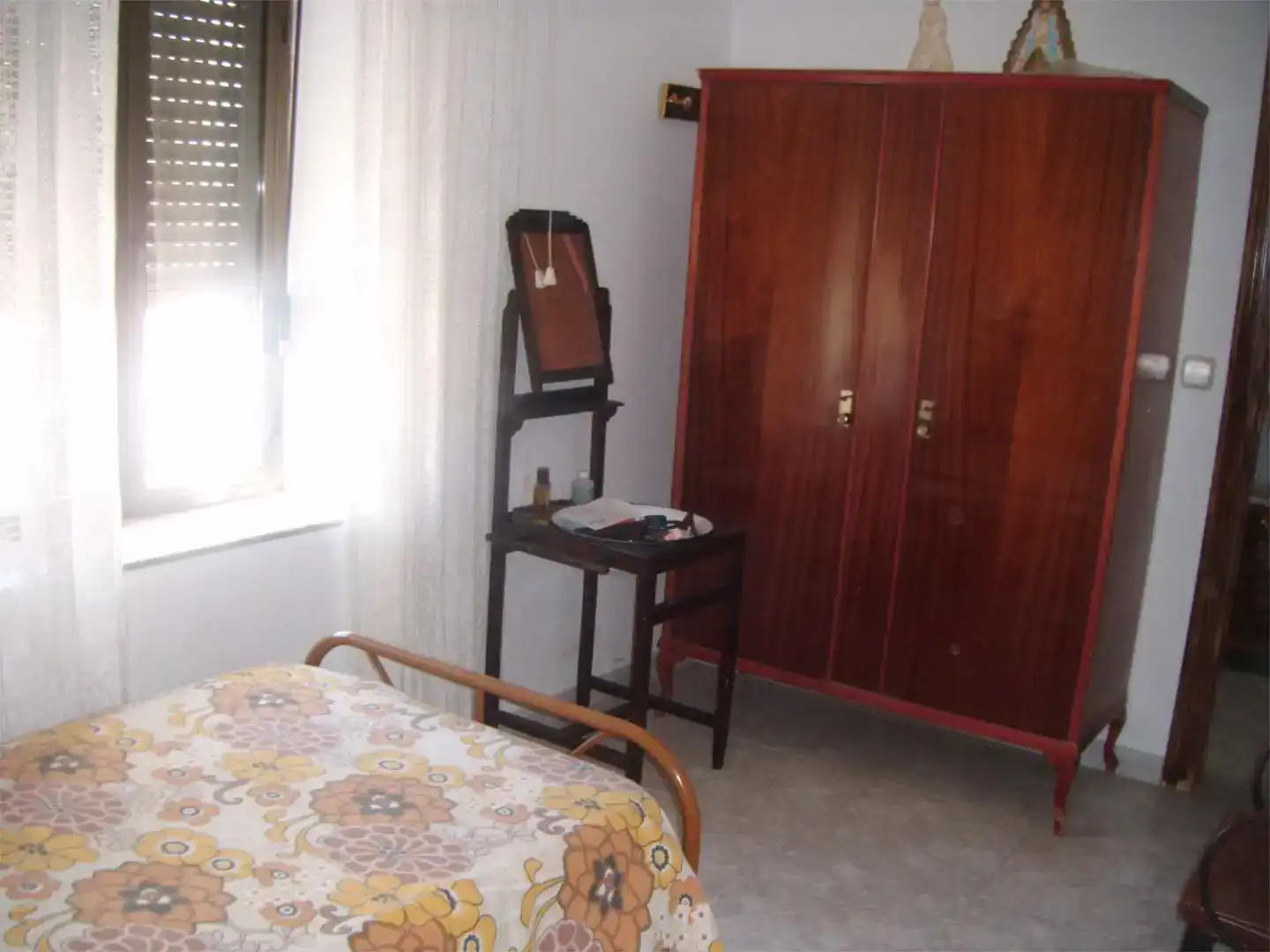Habitación de Casa adosada en venta en Jabugo con Amueblado