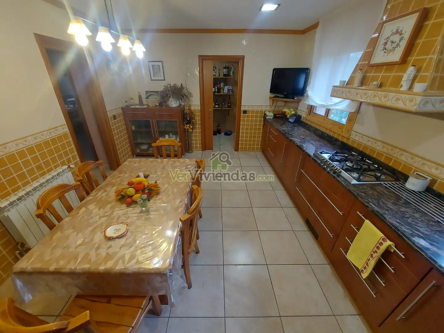 Cuina de Casa o xalet en venda en Vallirana amb Aire condicionat, Calefacció i Jardí privat