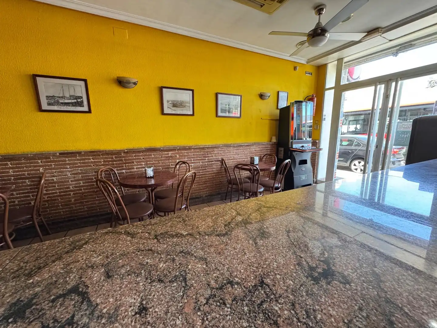 Local en venta en Torrevieja con Aire acondicionado y Amueblado