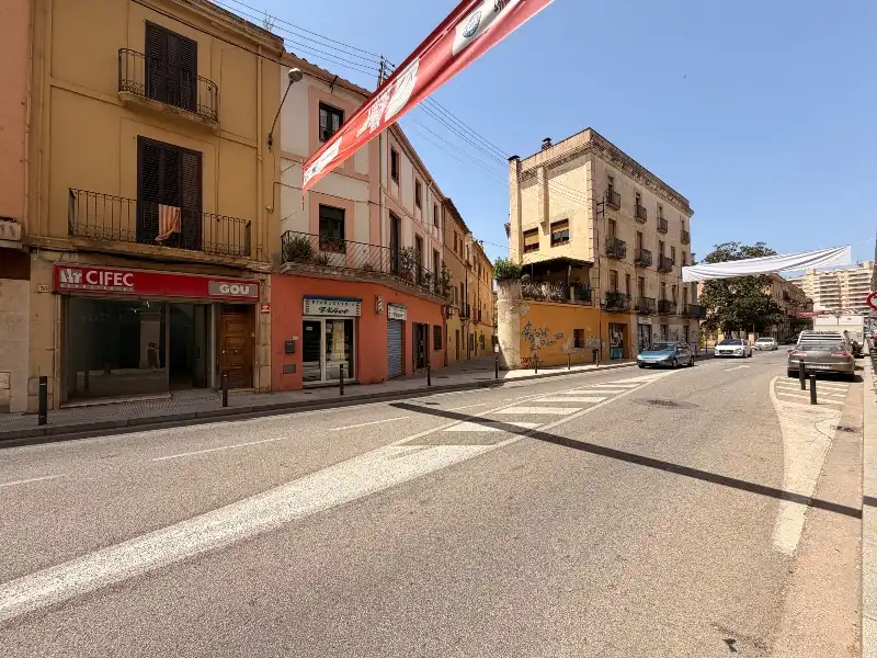 Local commercial à louer à Carrer del Sis D'Octubre de 1869, imagen 2