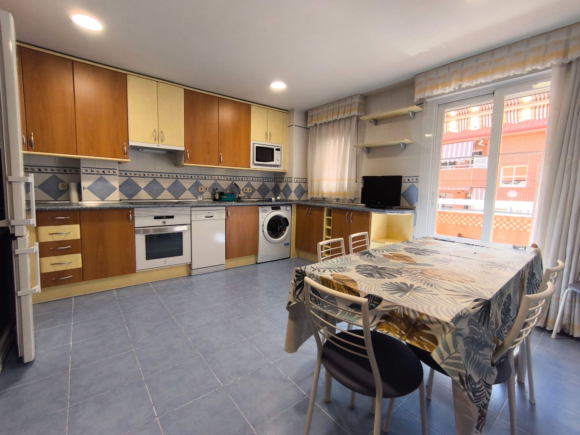 Küche von Maisonette zum Verkauf in Sevilla la Nueva mit Klimaanlage, Heizung und Terrasse