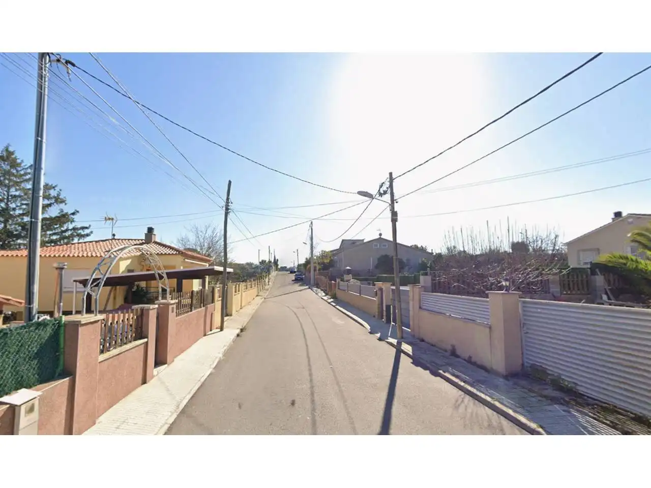 House with garden for sale in Calle LLIVIA