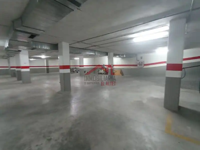 Garage zur Miete in Carrer Armada Espaṅola, 33, El Altet