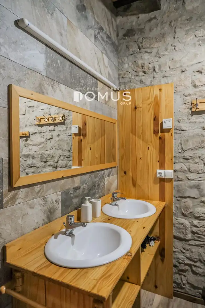 Finca rústica en venta en Santa Pau con Calefacción, Parquet y Piscina