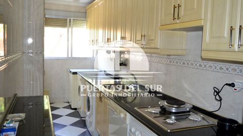 Foto 2 de Piso en venta en Del Ejército, Norte - Blanca Paloma, Rota