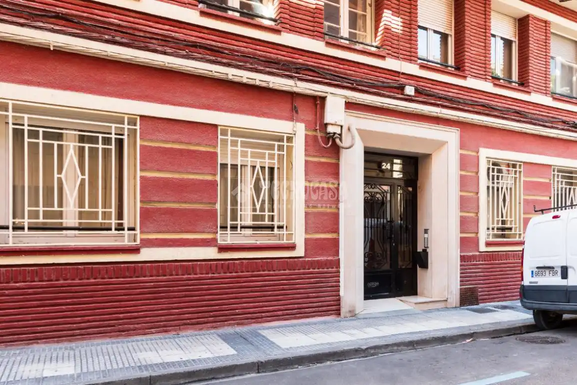 Exterior view of Flat for sale in Zaragoza  with Heating