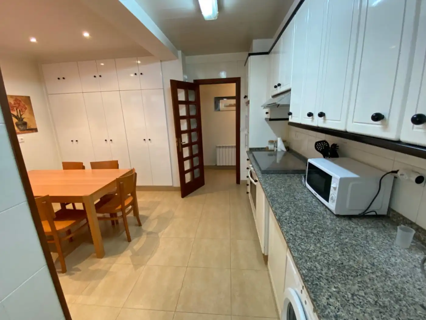 Kitchen of Flat for rent in Santiago de Compostela   with Heating and Furnished