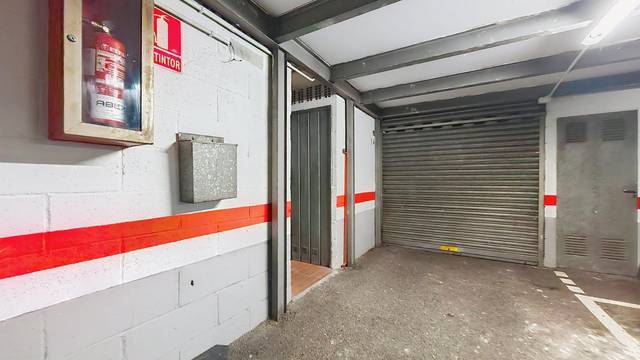 Garaje en Venta en Parque del Oeste