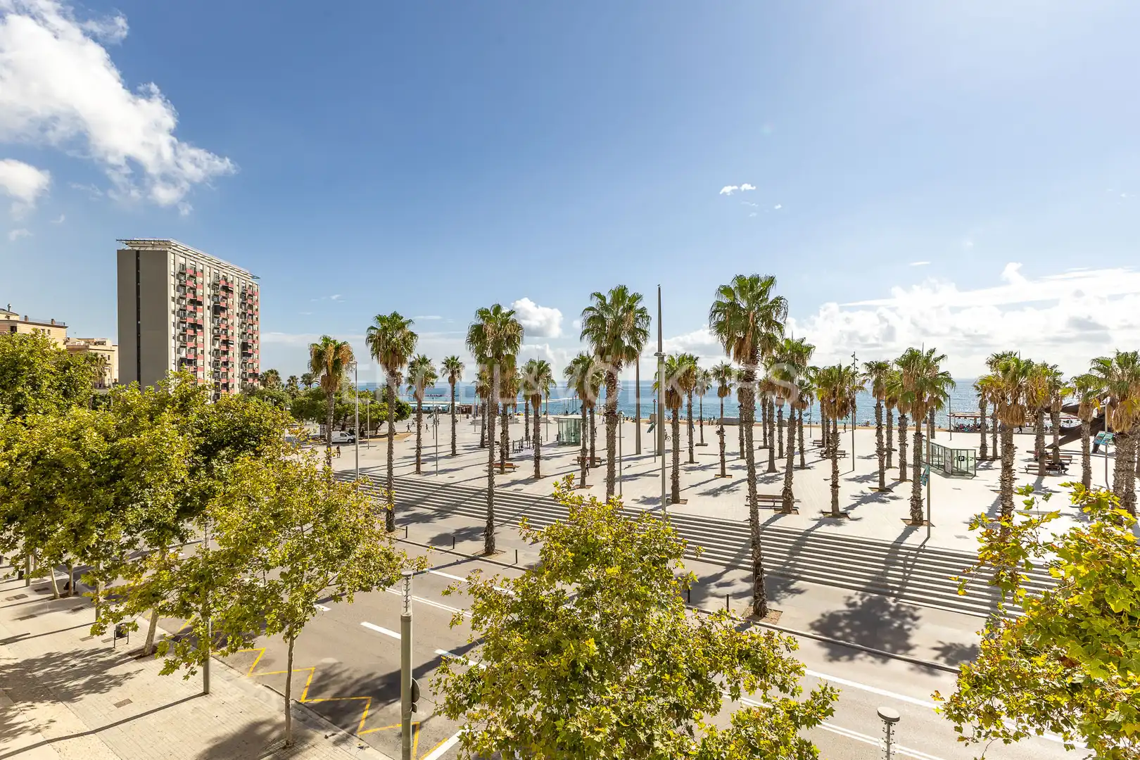 Außenansicht von Wohnung zur Miete in Barcelona mit Heizung, Parkett und Möbliert
