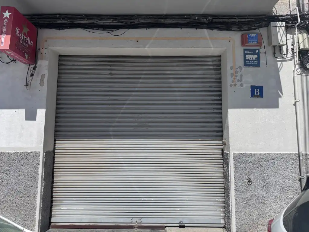 Gewerbefläche zum Verkauf in Calle Rafael De Casanova, imagen 4