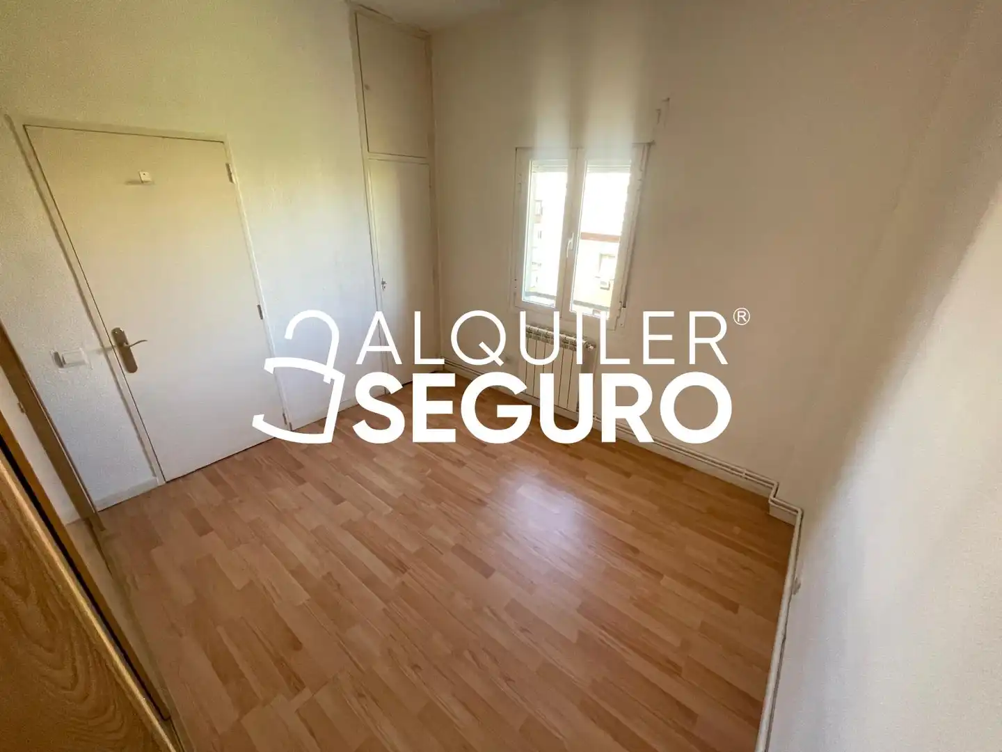 Bedroom of Flat for rent in Madrid  with Air Conditioner, Heating and Terrace