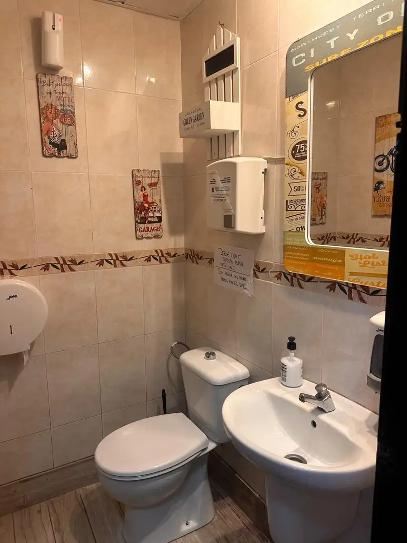 Local comercial en traspàs a Playa de los Boliches, imagen 5