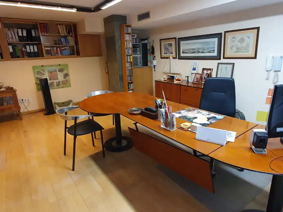 Büro zur Miete in Madrid mit Klimaanlage, Heizung und Möbliert