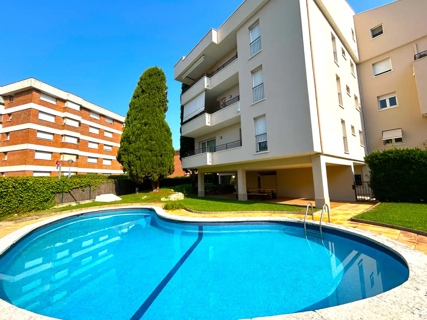 Piscina de Àtic en venda en Girona amb Aire condicionat, Calefacció i Parquet