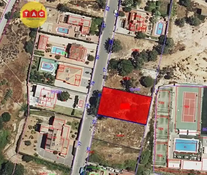 Lands and plots for sale in Calle ALHUCEMA