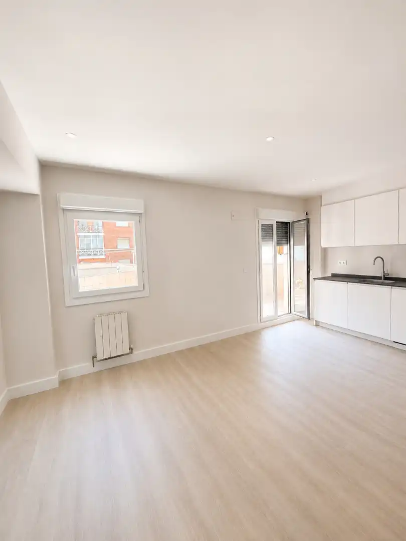 Bedroom of Flat for sale in  Logroño  with Heating, Parquet flooring and Terrace