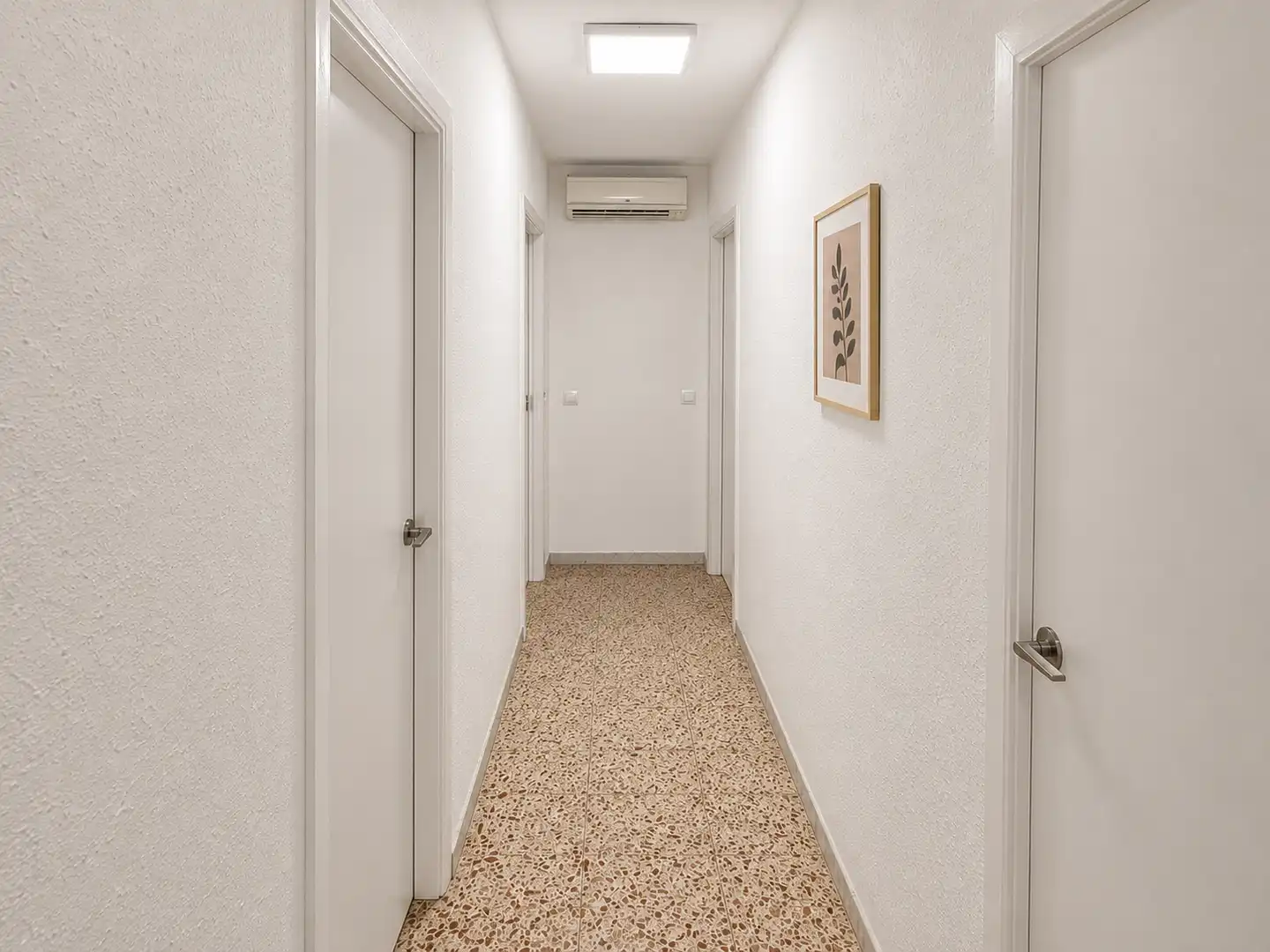 Flat for sale in Lleida  with Air Conditioner, Heating and Furnished