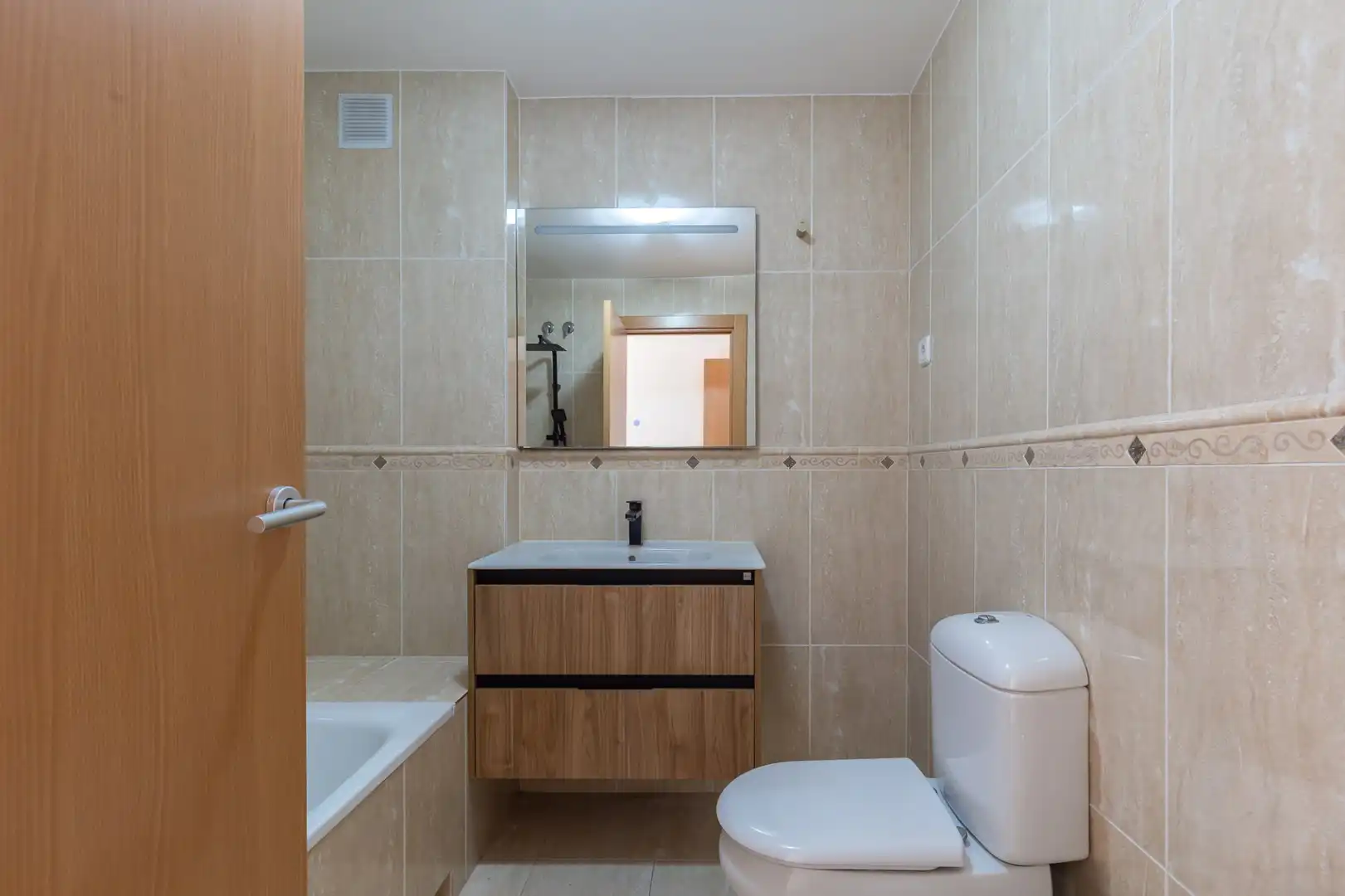 Bathroom of Duplexes for sale in Esplugues de Llobregat  with Heating and Terrace