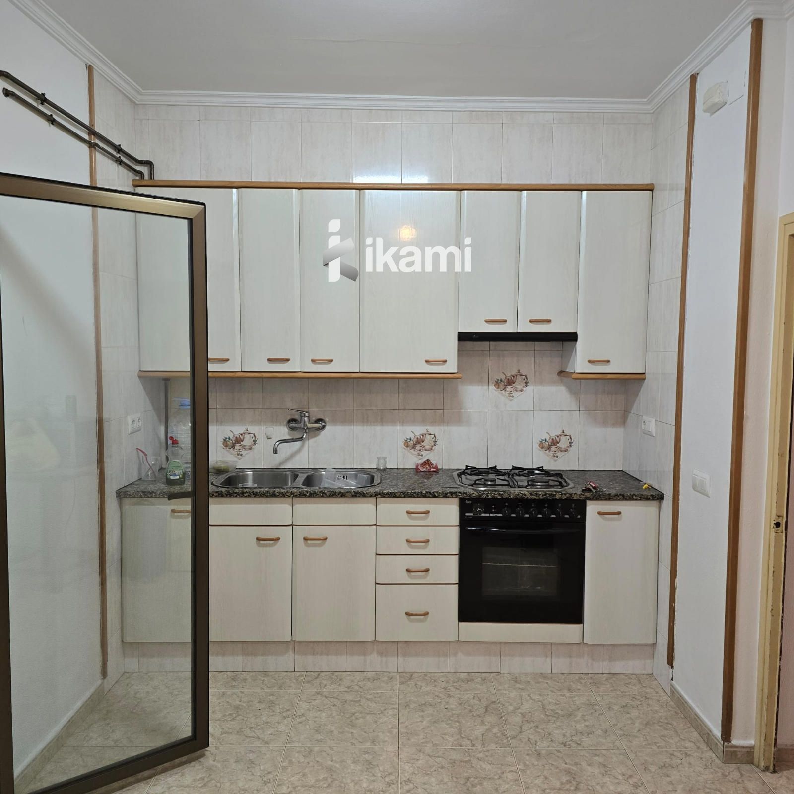 Cuina de Casa o xalet en venda en Olot amb Aire condicionat, Terrassa i Traster