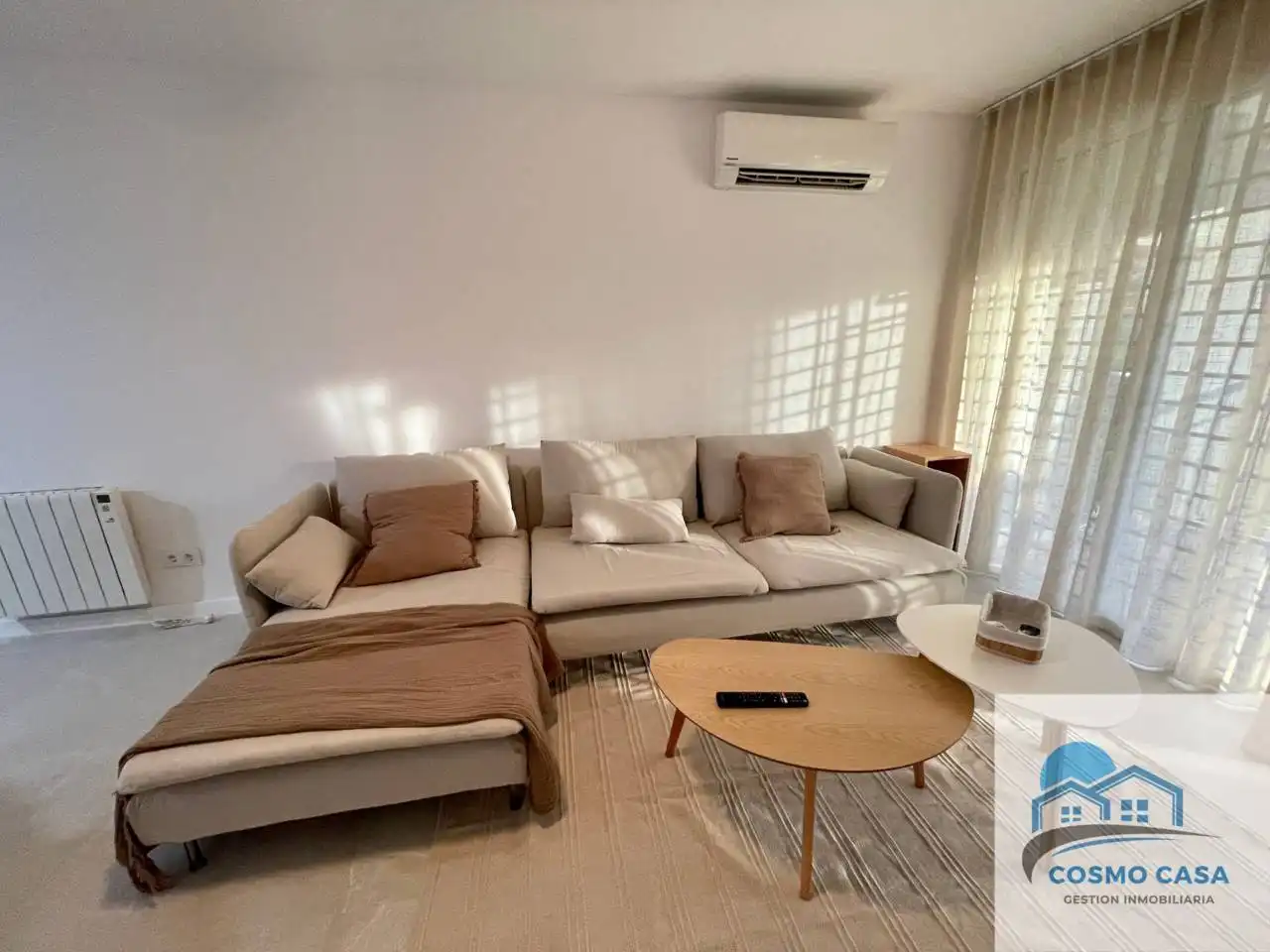 Sala d'estar de Pis de lloguer en Cambrils amb Aire condicionat, Calefacció i Terrassa