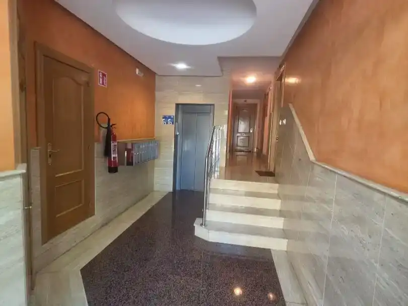 Pis en venda en León Capital  amb Balcó
