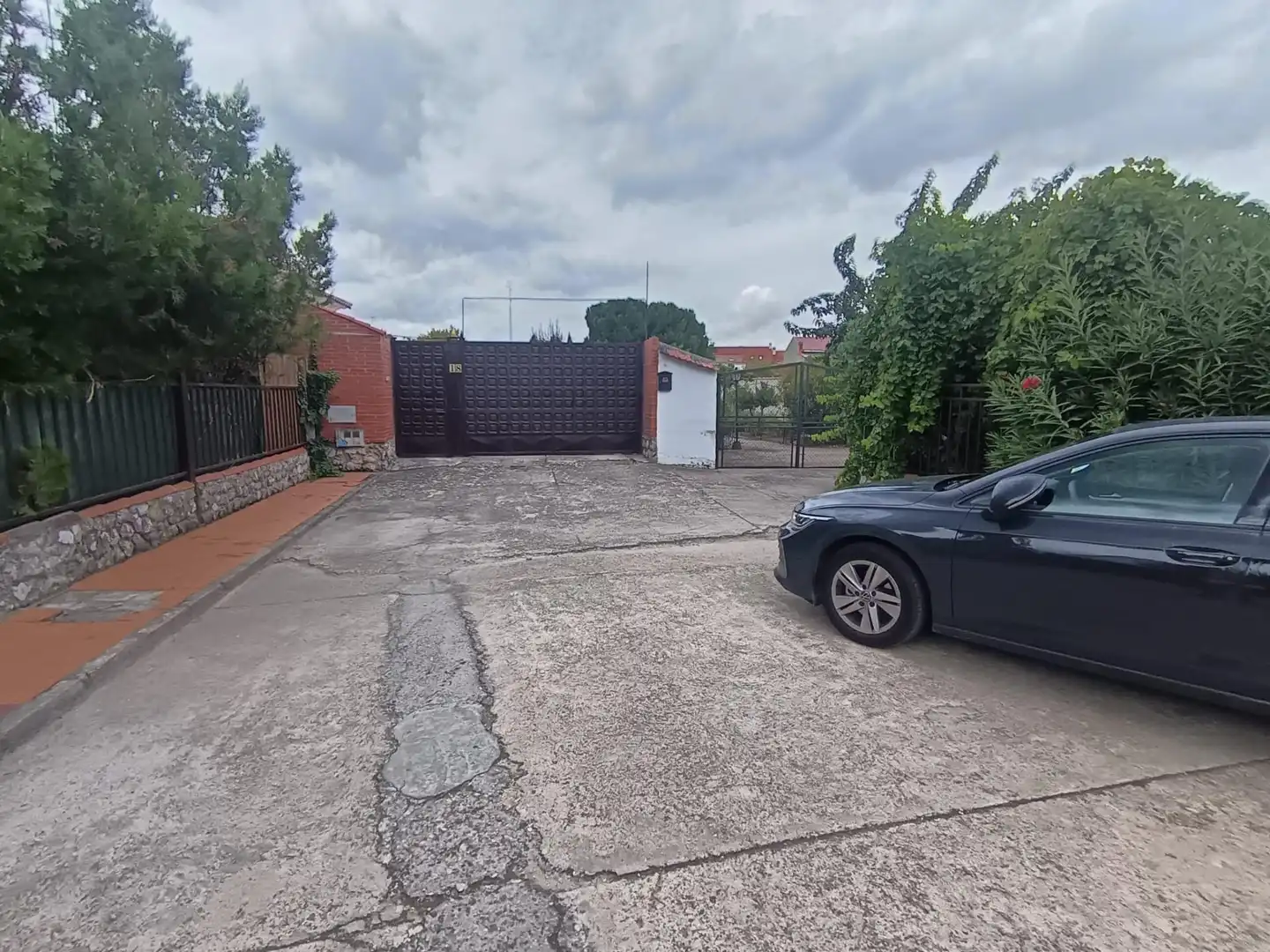 Chalet con piscina en venta en Viana de Cega