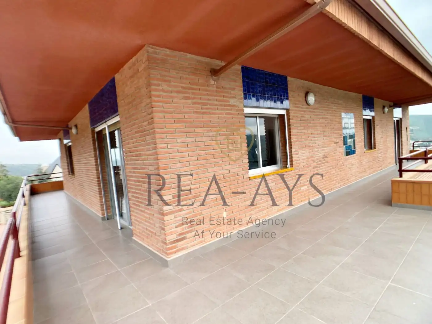 Vista exterior de Casa o chalet en venta en Vallirana con Jardín privado, Terraza y Trastero