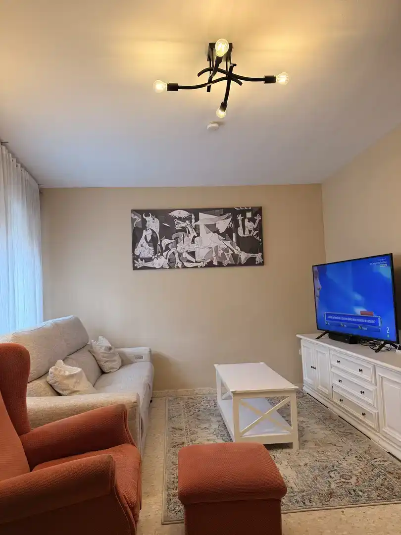 Sala de estar de Casa adosada en venta en Coín con Aire acondicionado, Trastero y Balcón