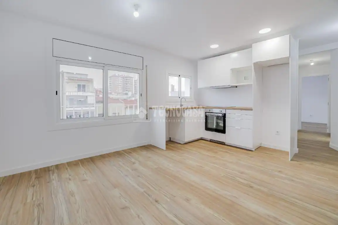 Habitación de Piso en venta en Terrassa con Balcón
