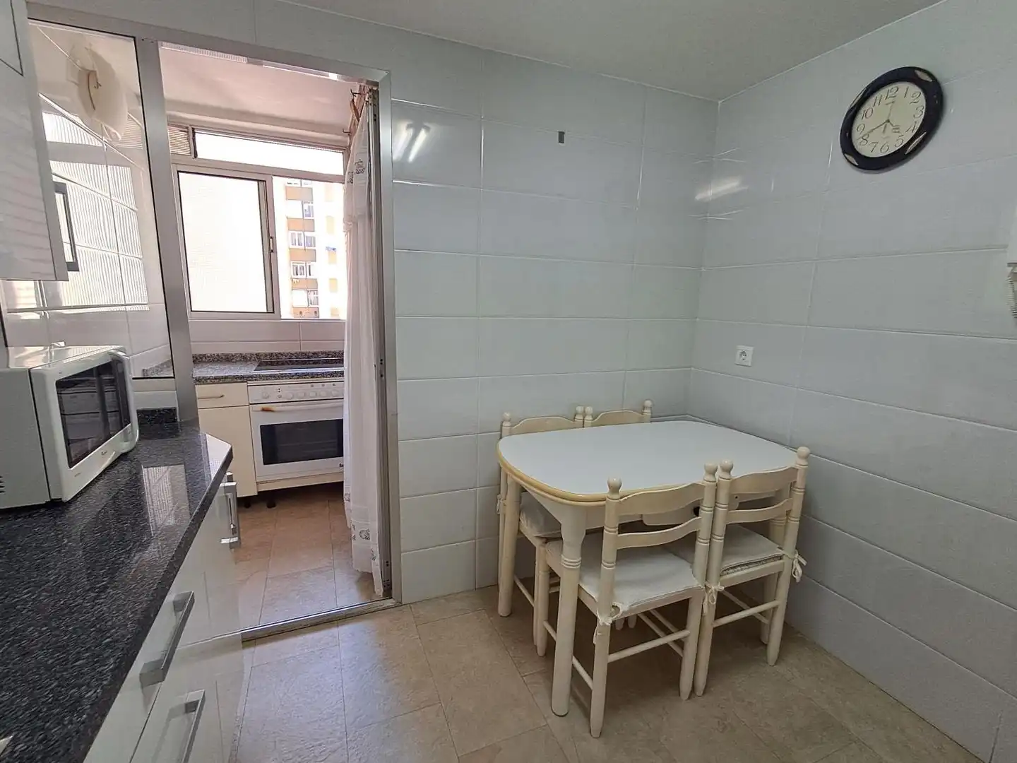 Cuina de Pis en venda en Valladolid amb Calefacció, Parquet i Terrassa