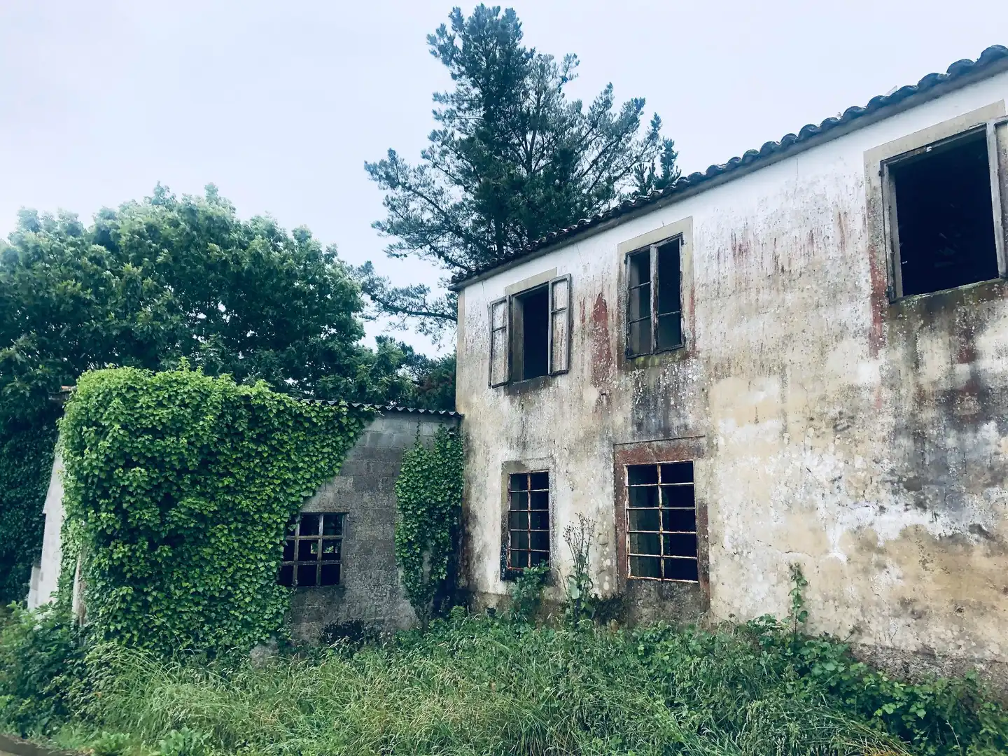 Maison rustique avec jardin à vendre à Lalín