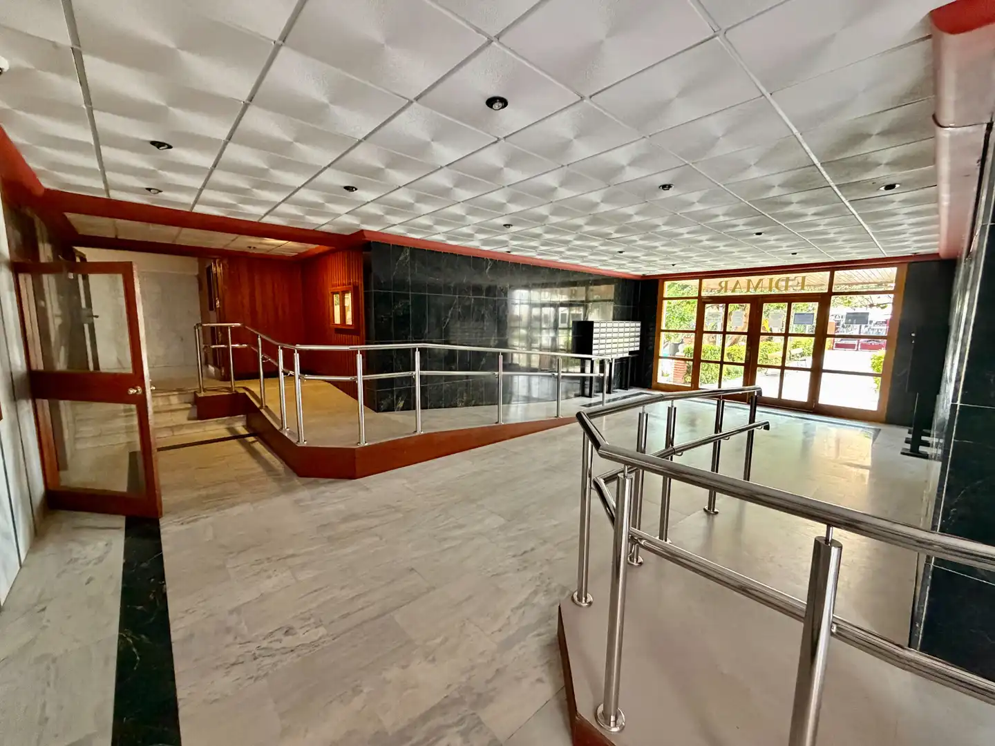 Wohnung zum Verkauf in Benidorm mit Terrasse, Möbliert und Gemeinschaftspool