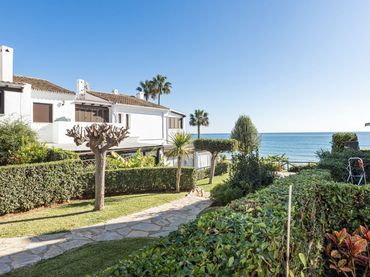 Reihenhaus mit Pool zum Verkauf in Costa Natura
