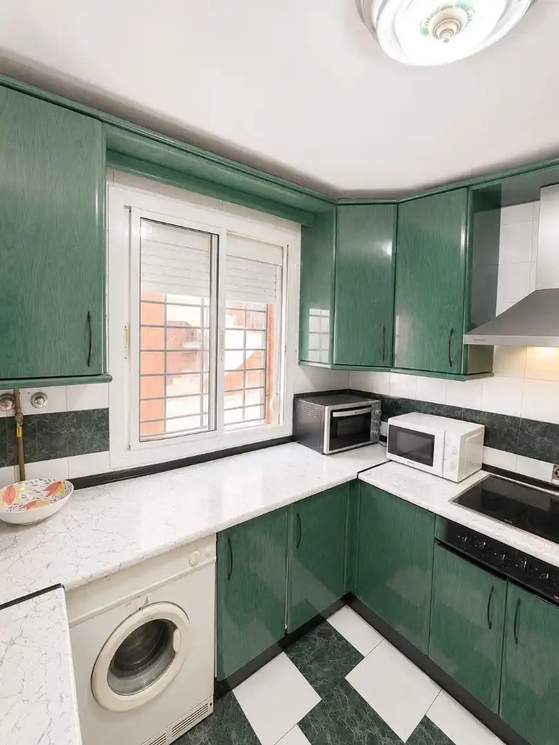 Kitchen of Duplexes for sale in Sevilla  with Air Conditioner and Terrace