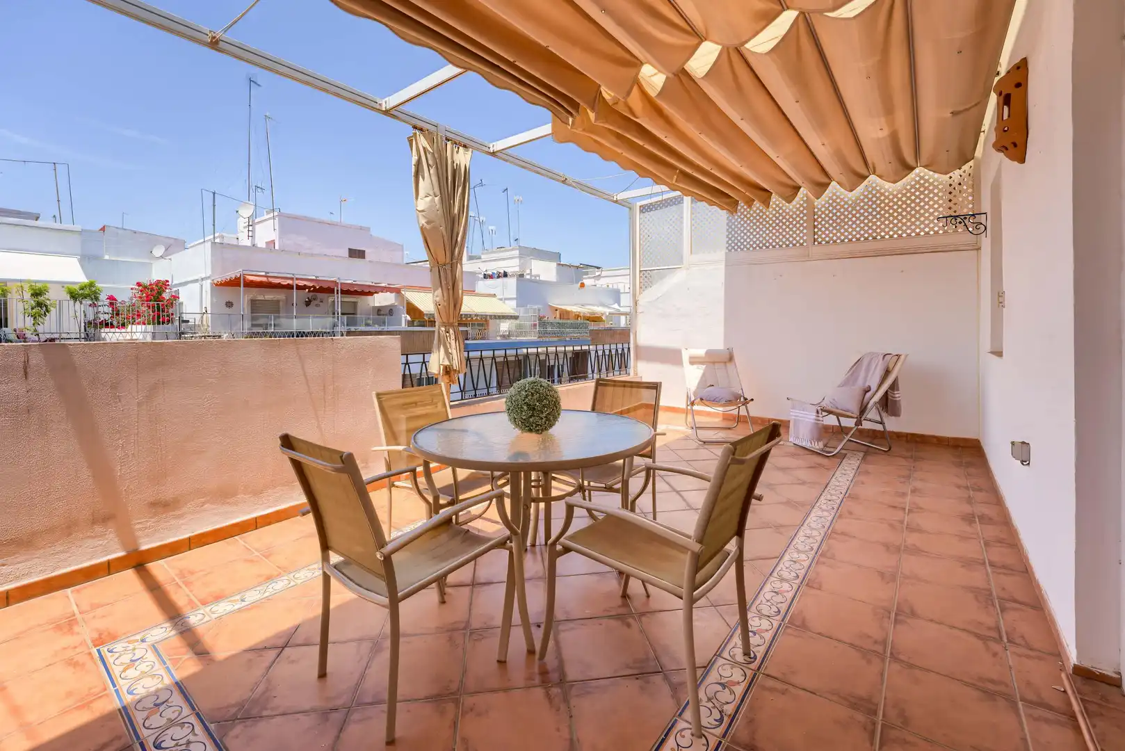 Terraza de Apartamento en venta en Sevilla con Alarma