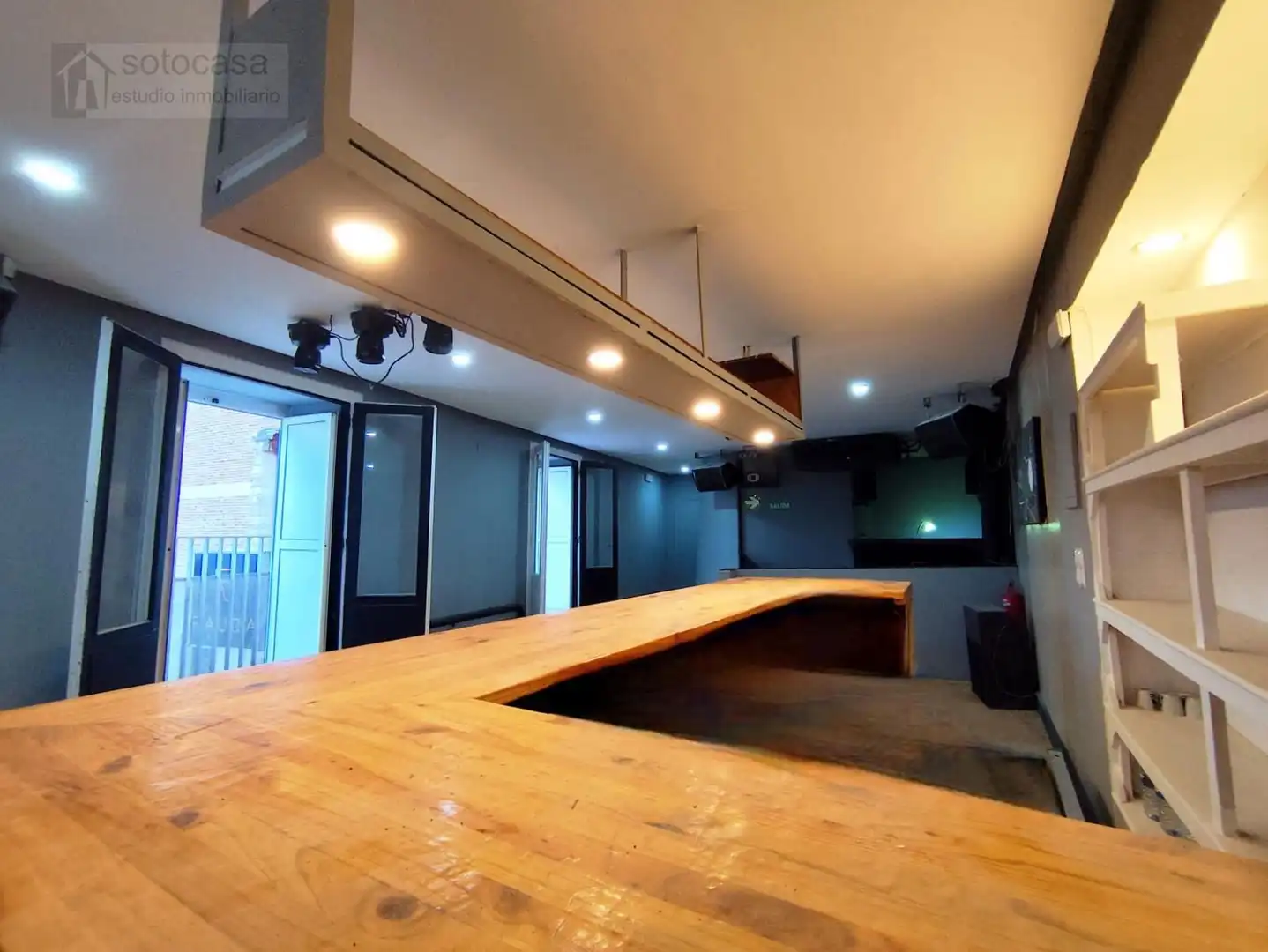 Commercial properties for sale in Tudela de Duero  with Air Conditioner