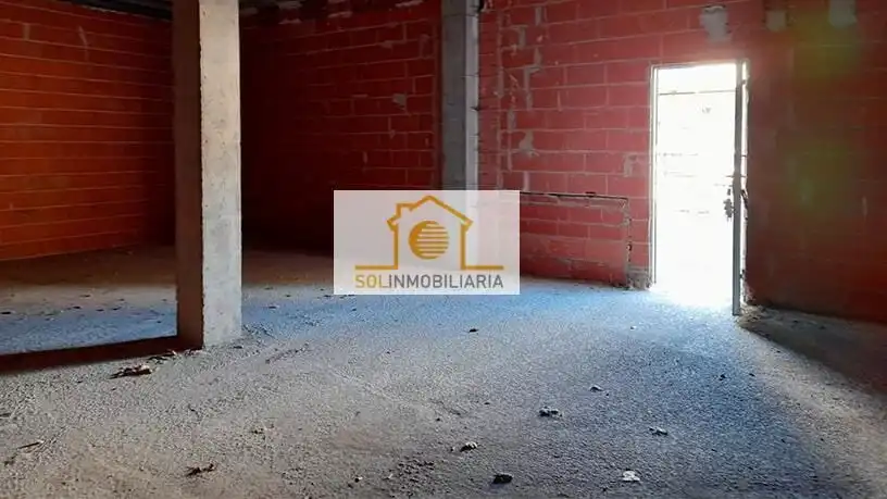 Business premises for sale in Puebla de Lillo, imagen 3