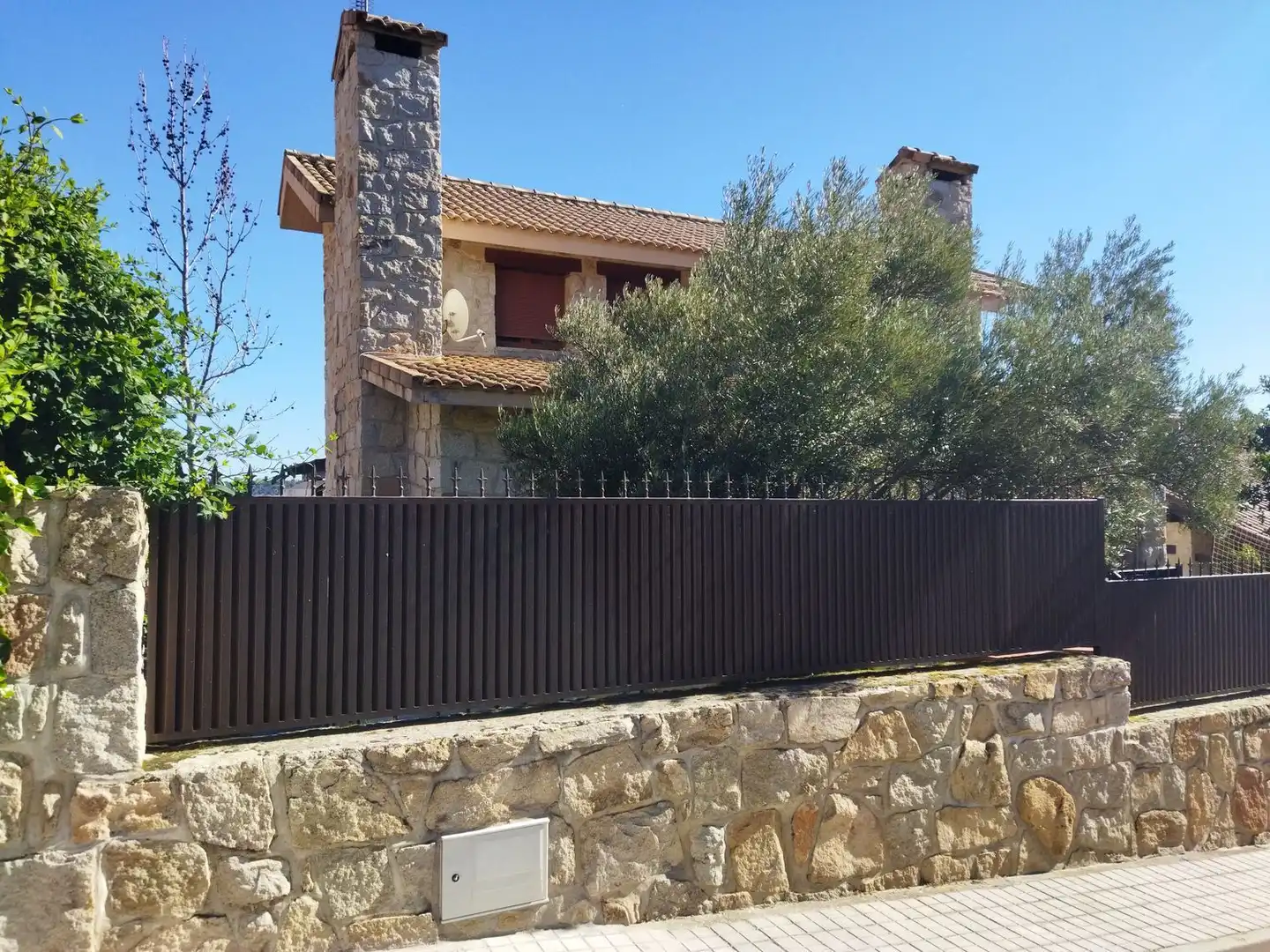 Casa o xalet en venda a Calle Manolo Vázquez, Guadalix de la Sierra