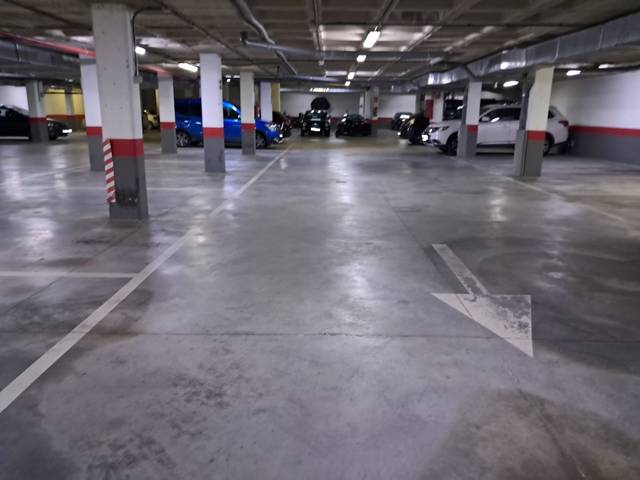 Garaje en Venta en Calle CERRO DEL MURMULLO en Ensanche de Vallecas - La Gavia