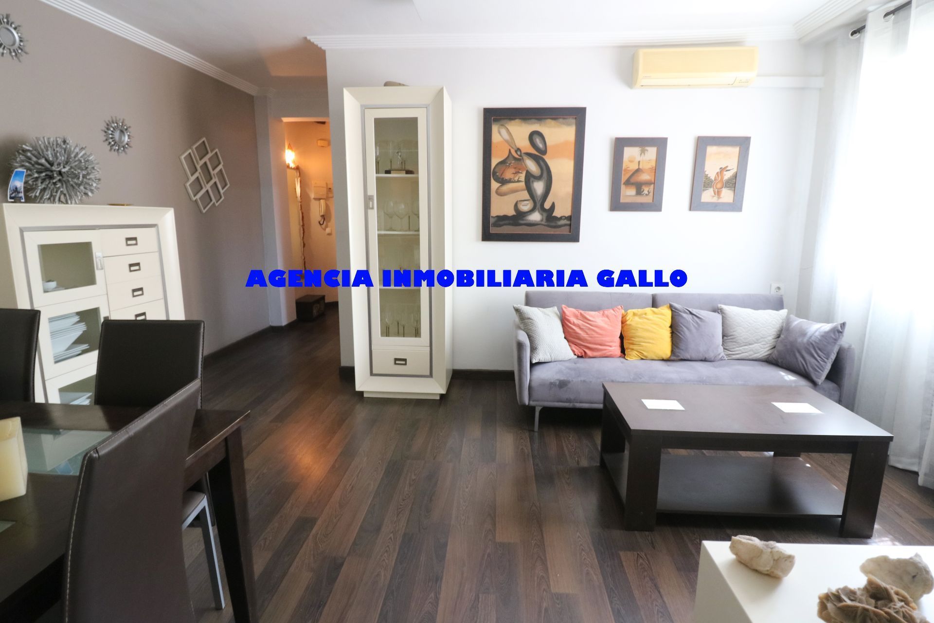 Sala de estar de Piso en venta en  Sevilla Capital con Aire acondicionado