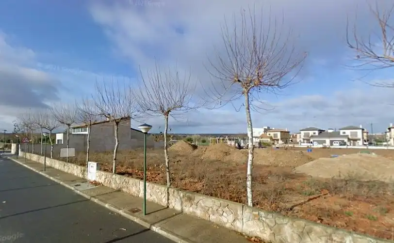 Residential land for sale in Calle Valcavia, imagen 3