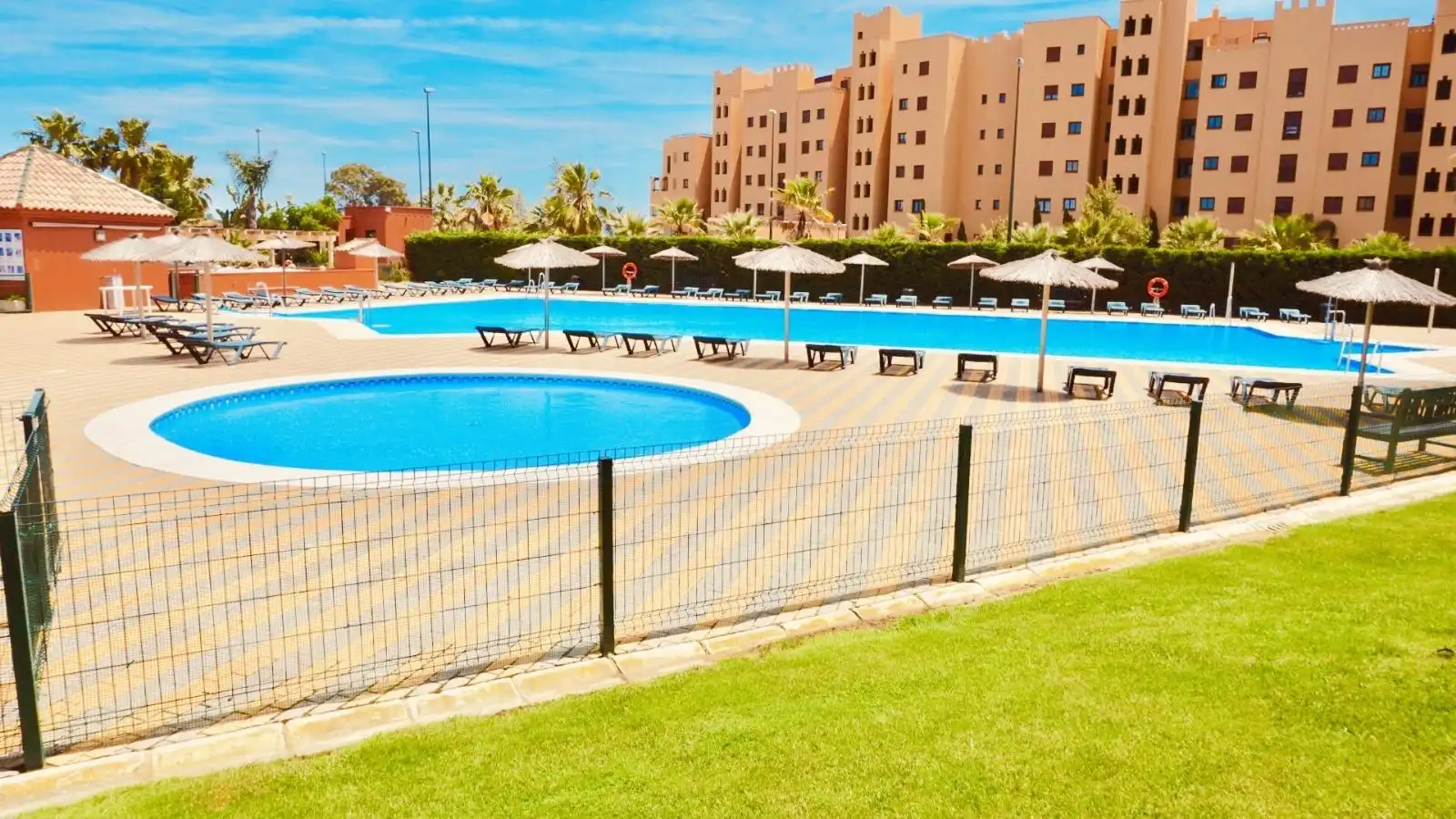 Apartament amb terrassa en venda a Avenida de los Cisnes 2, imagen 30
