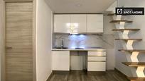 Kitchen of Flat to rent in  Madrid Capital  with Air Conditioner, Heating and Furnished