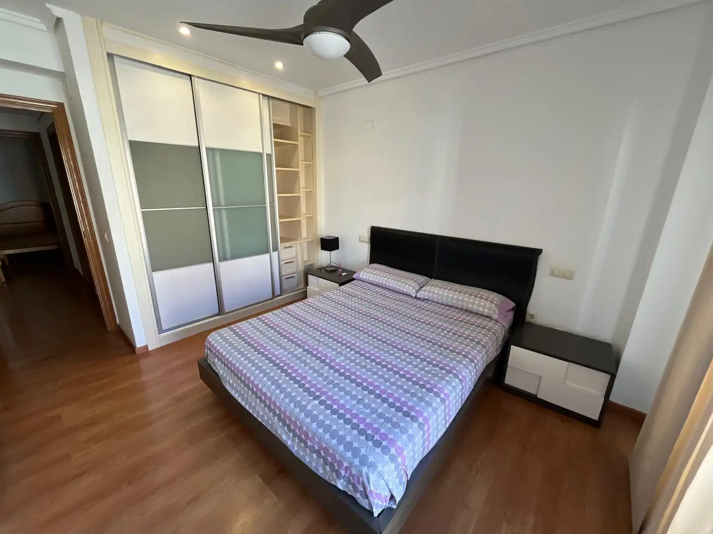 Schlafzimmer von Wohnung zum Verkauf in Valencia mit Klimaanlage, Heizung und Parkett
