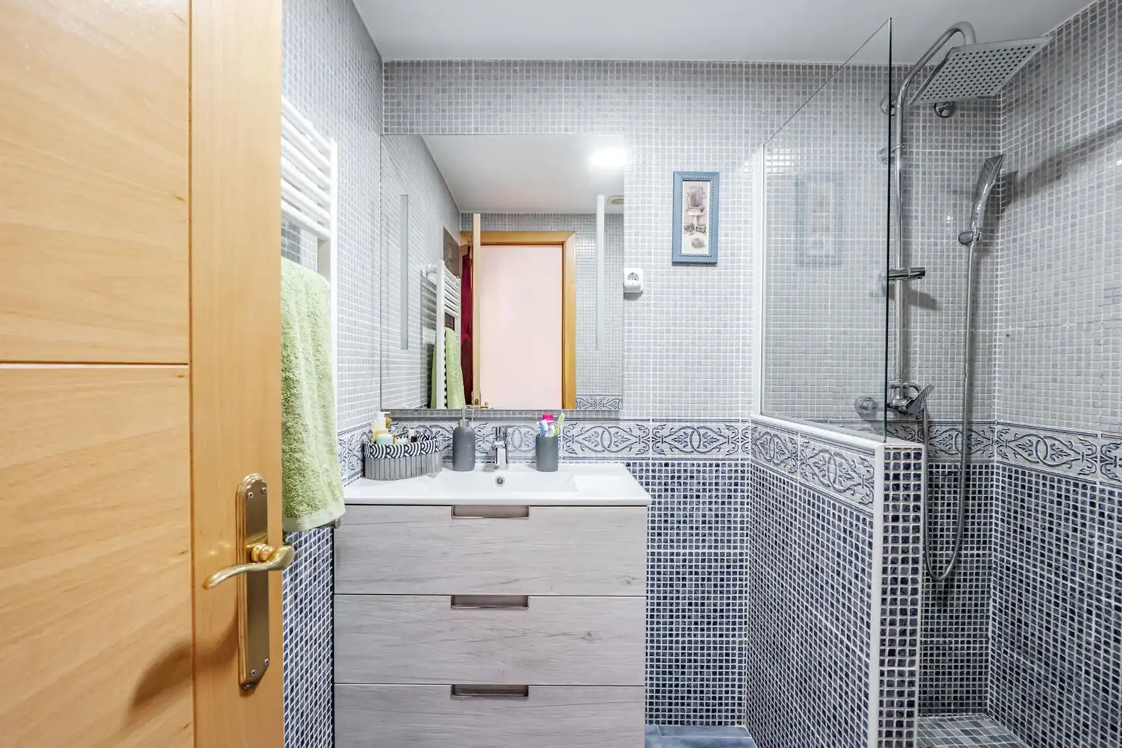 Baño de Ático en venta en Madrid con Aire acondicionado, Calefacción y Terraza