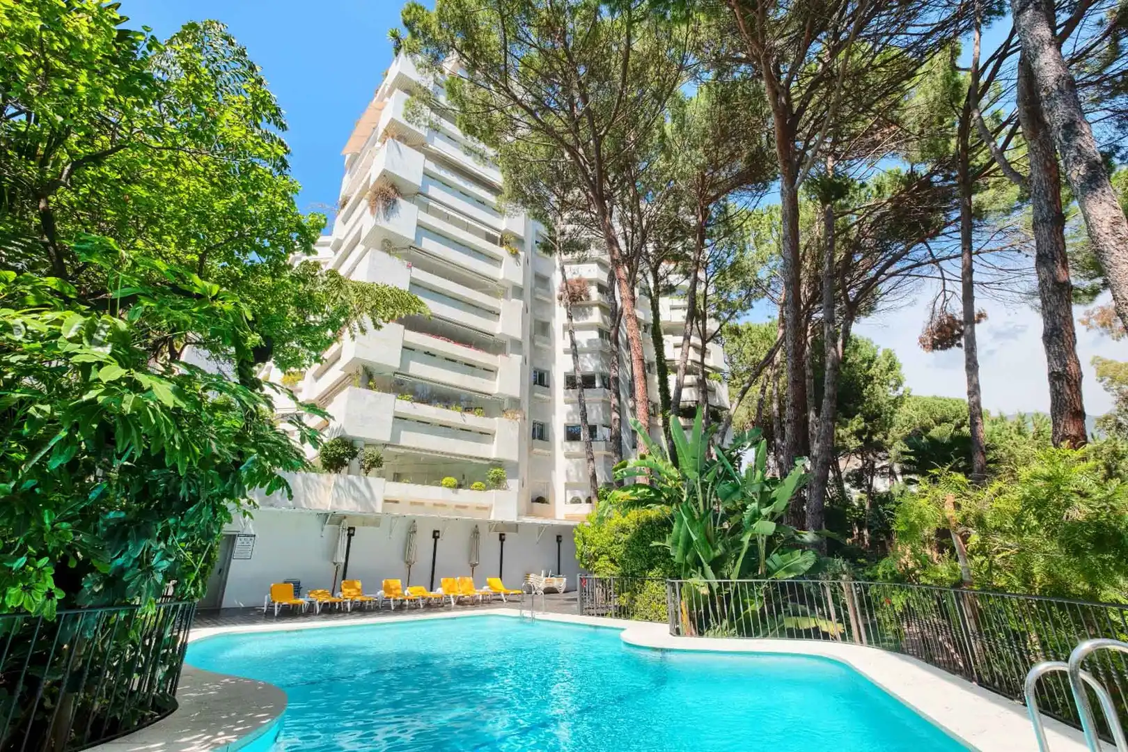 Apartment mit Pool zum Verkauf in Milla de Oro