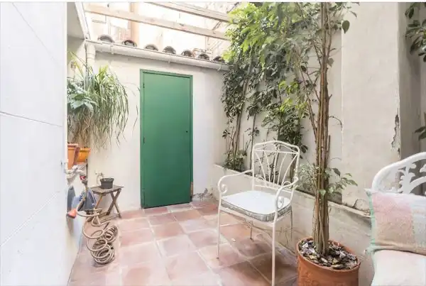 Terrasse von Erdgeschoss zum Verkauf in Barcelona mit Klimaanlage, Heizung und Parkett